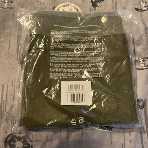 Old Navy GoDry Active Powersoft Flares - Picture 2 of 6